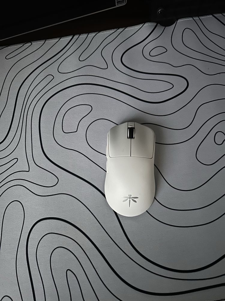 Мышь VGN Dragonfly F1 Pro белый