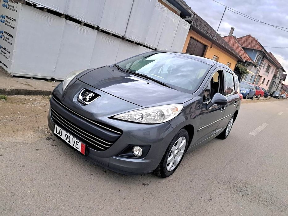 Vând/schimb Peugeot 207 SW an 2010 motor 1.4 benzină MPI PRET 3.590 €
