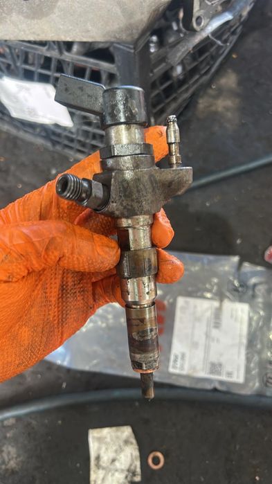 Injector focus 3  volvo v40 peugeot 308 508 1.6 hdi euro 5 9674973080