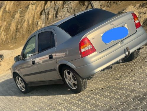 Vând Opel Astra G