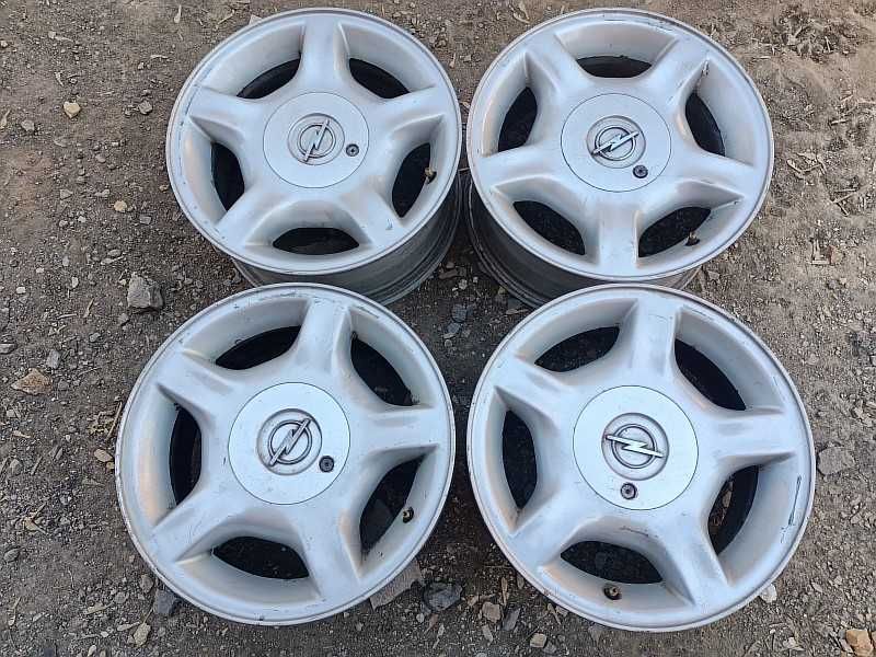 Продам оригинальные легкосплавные диски на автомашину Opel