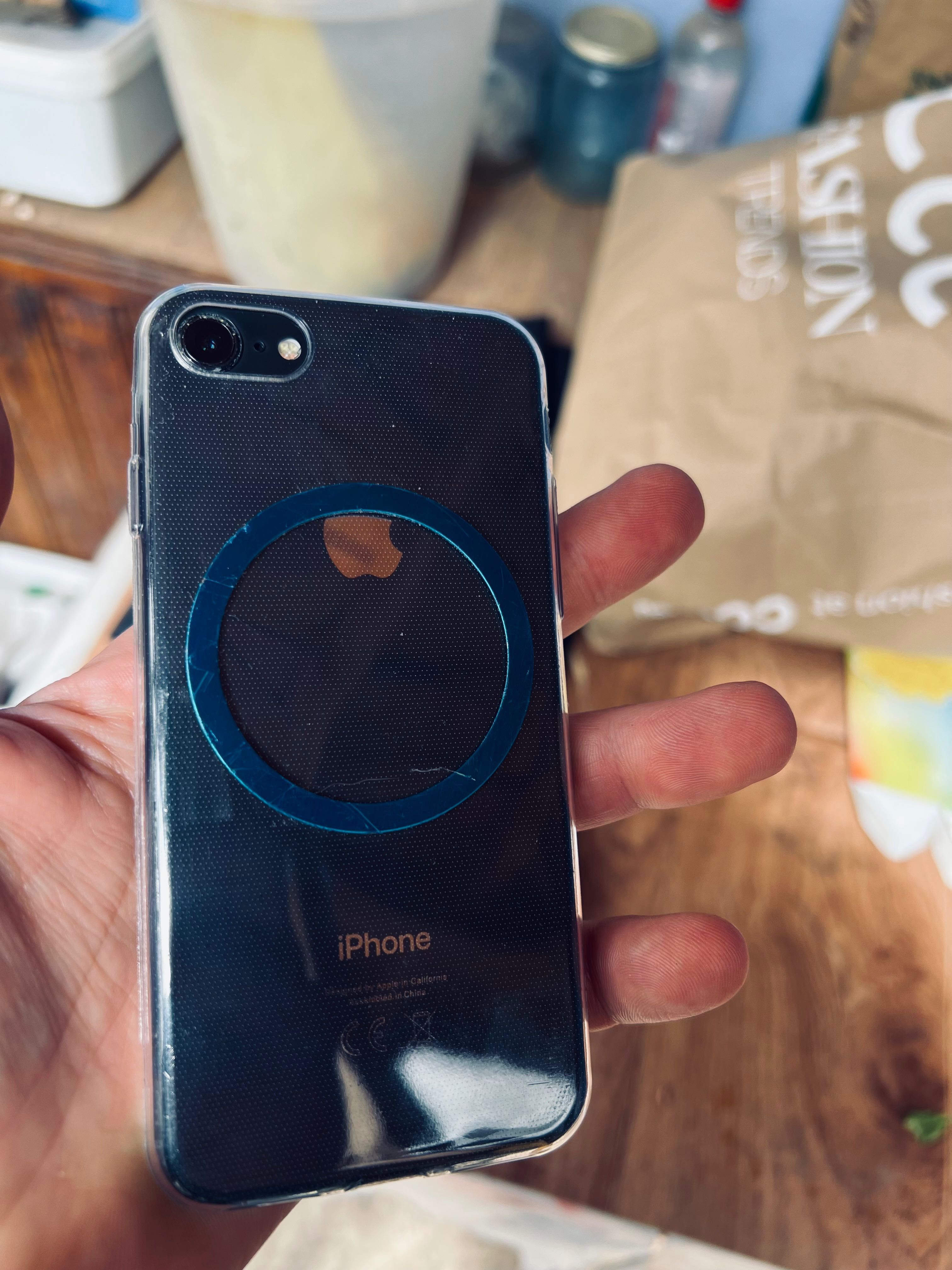 iPhone 8 използван но като нов