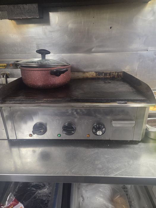 Професионални фритюрници и електрическа скара