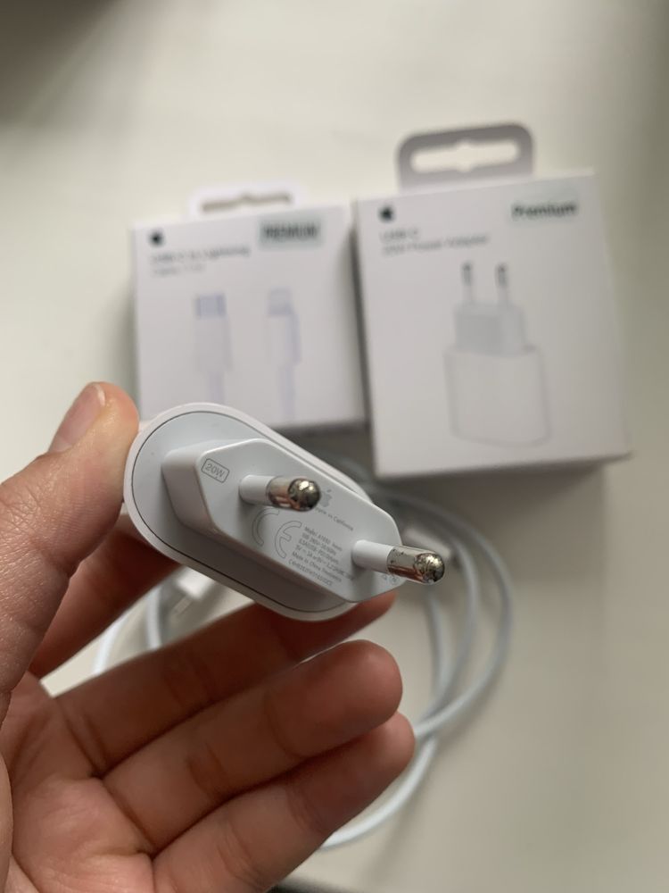 Зарядка Apple для айфона