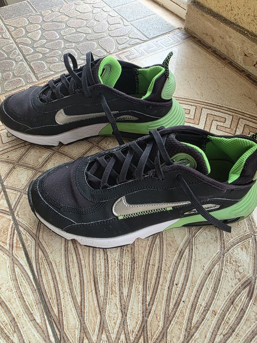 Nike маратонки 37,5