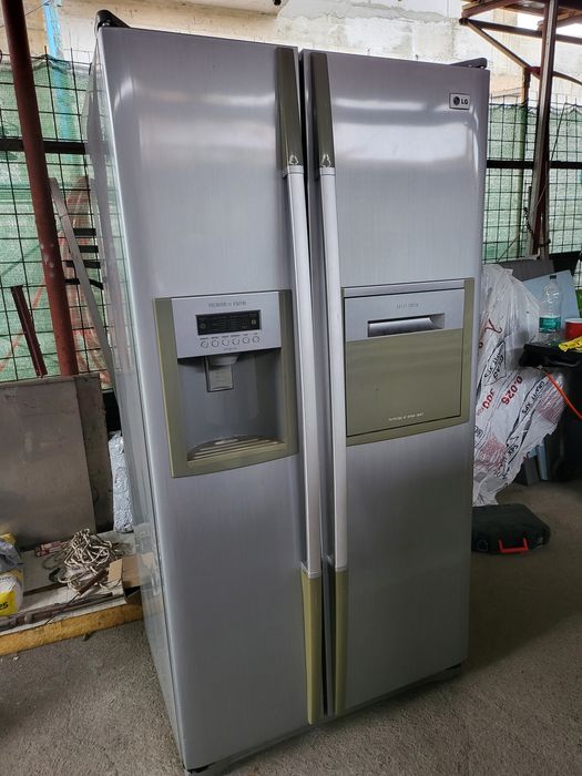 Vand frigider / combina frigorifica LG side by side