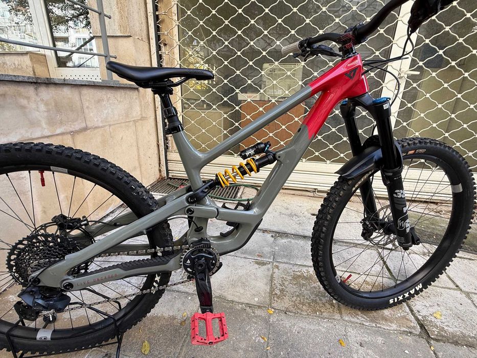 Ендуро колело YT CAPRA UNCAGED 10 MX (29″/27.5″) Размер M