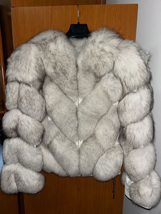 Blană naturală de vulpe polară