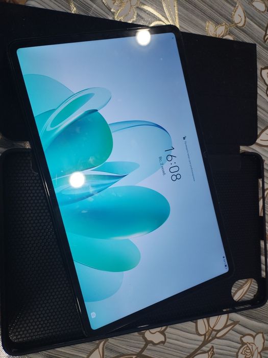Продам планшетный пк Honor Pad 8