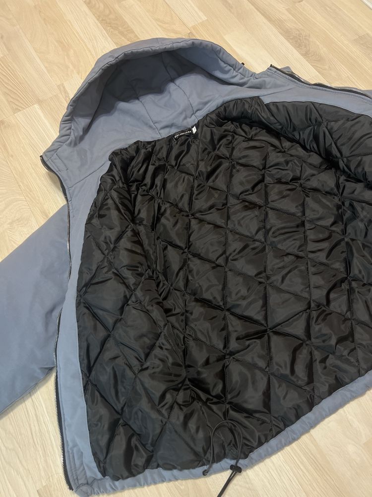 Balenciaga яке чисто ново