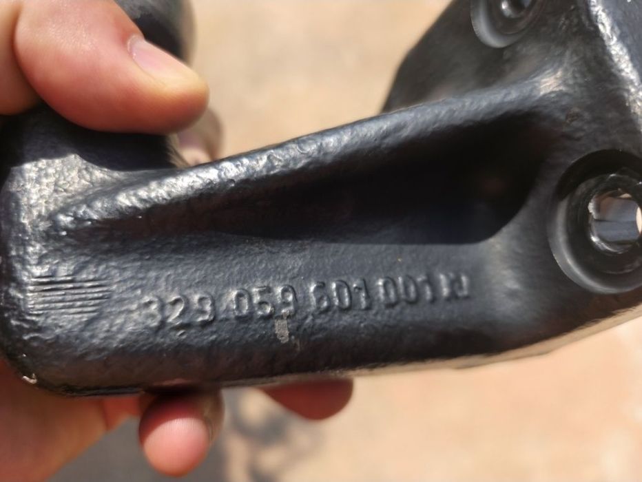 Оригинен теглич с планка за греда на бусове и джипове mercedes, toyotа