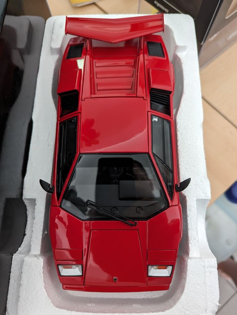 Kyosho 1/18 Lamborghini Countach Lp500s nu Autoart BBr Mr ca nou