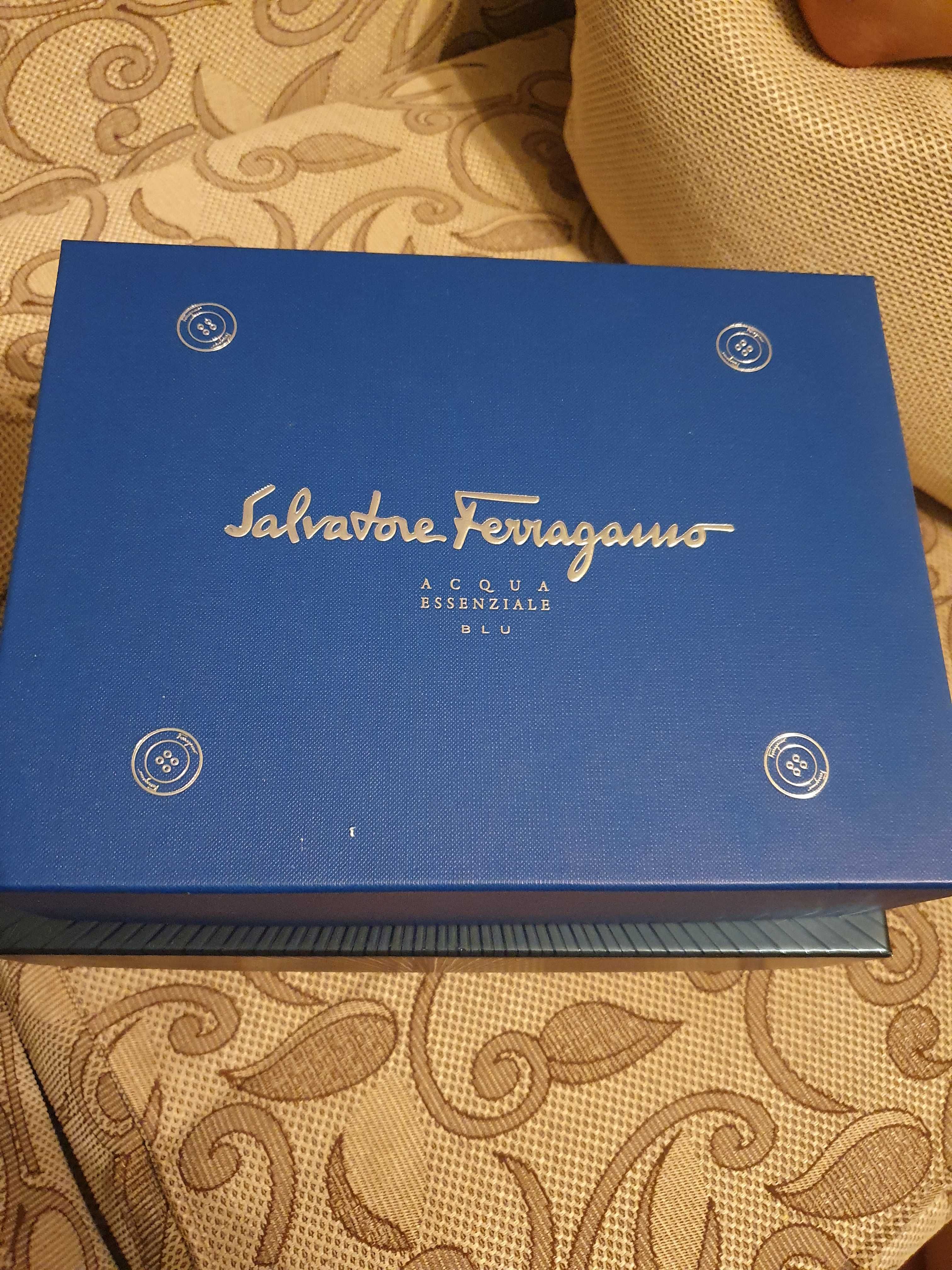 Кутии от подаръчни комплекти с парфюми