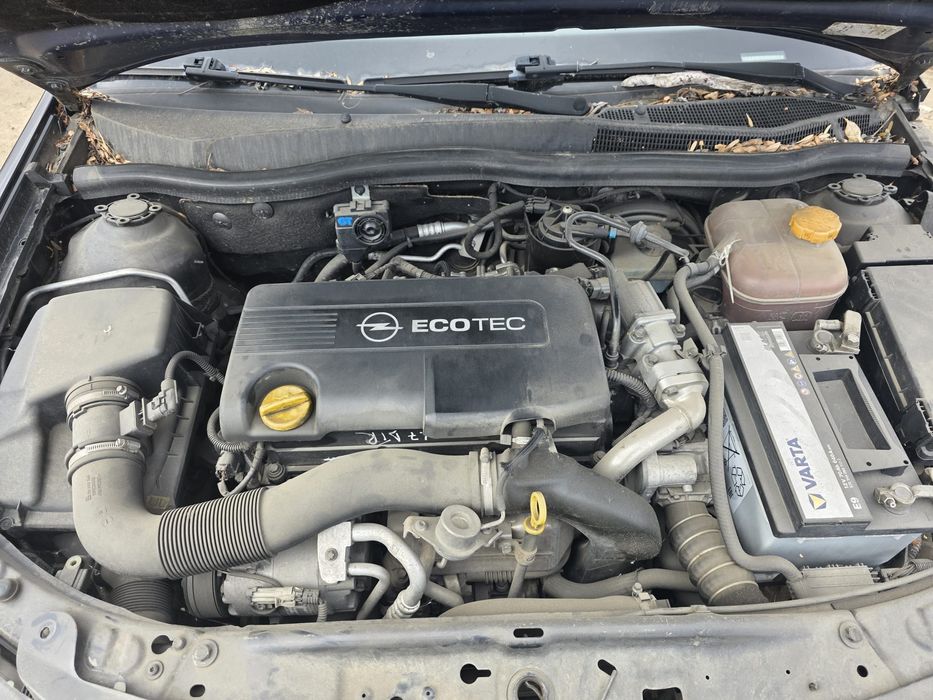 Dezmembrez Opel astra h gtc 1.7 cdti