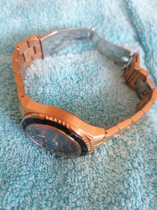 Ceas guess Plugged W0469L2