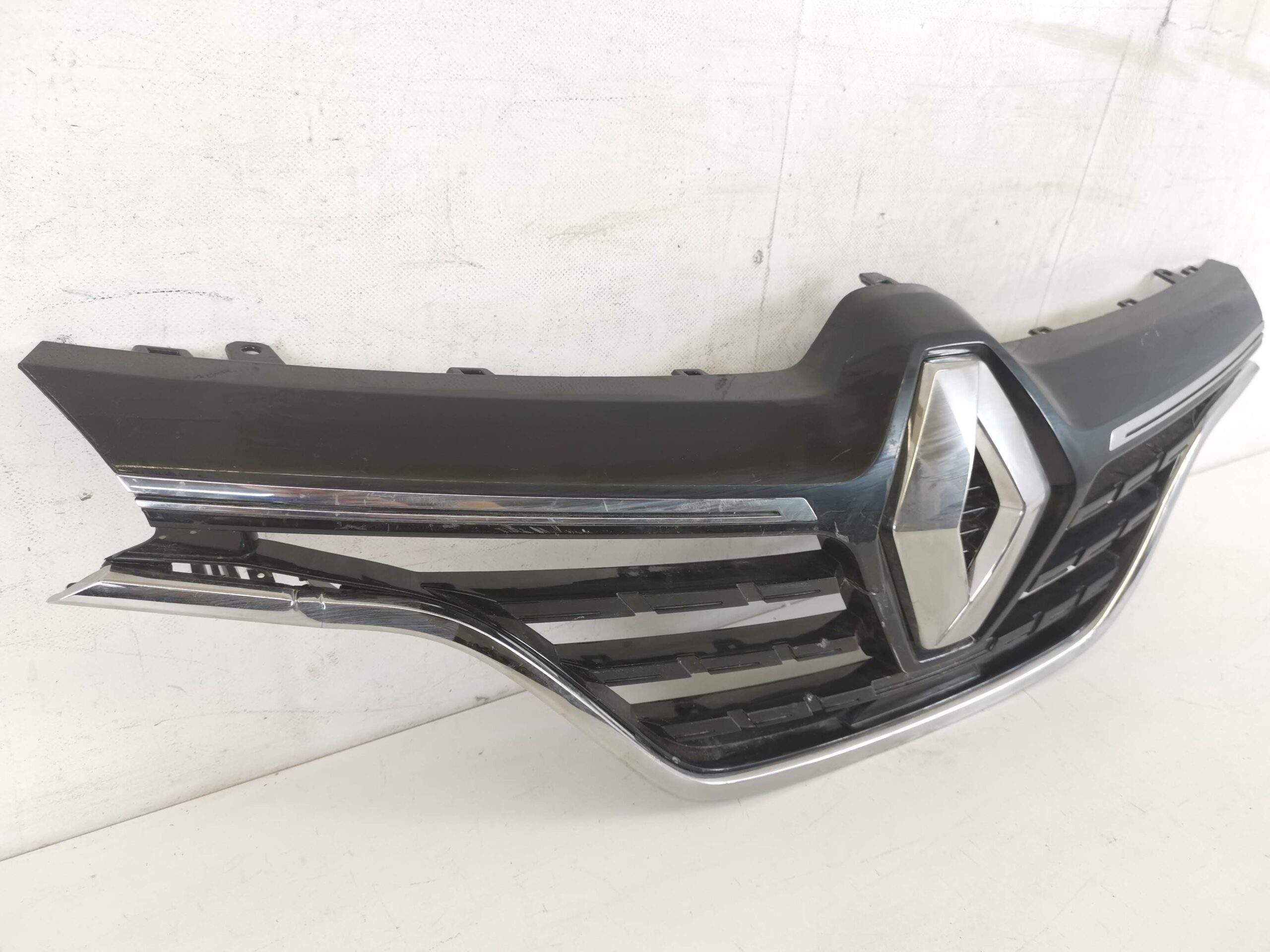 Радиаторна решетка Рено Меган 4 / Renault Megane 4 [ - ] Оригинална, в