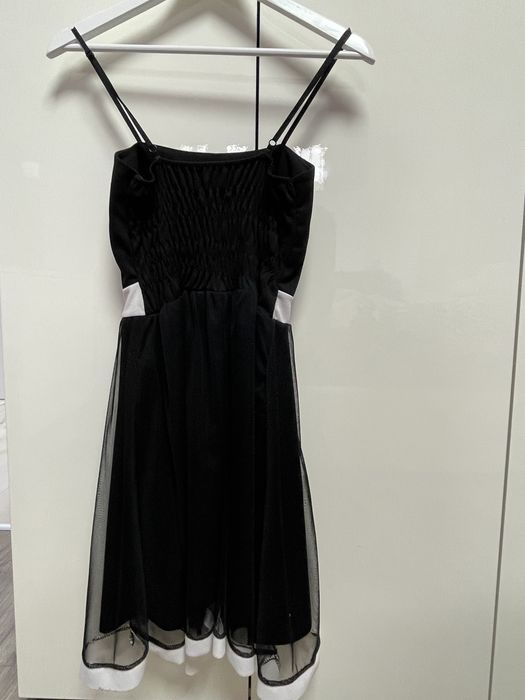 Черна официална рокля