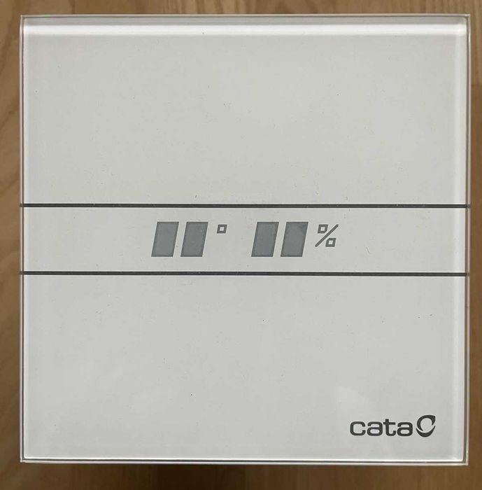Вентилатор за баня Cata с датчик за влага и температура