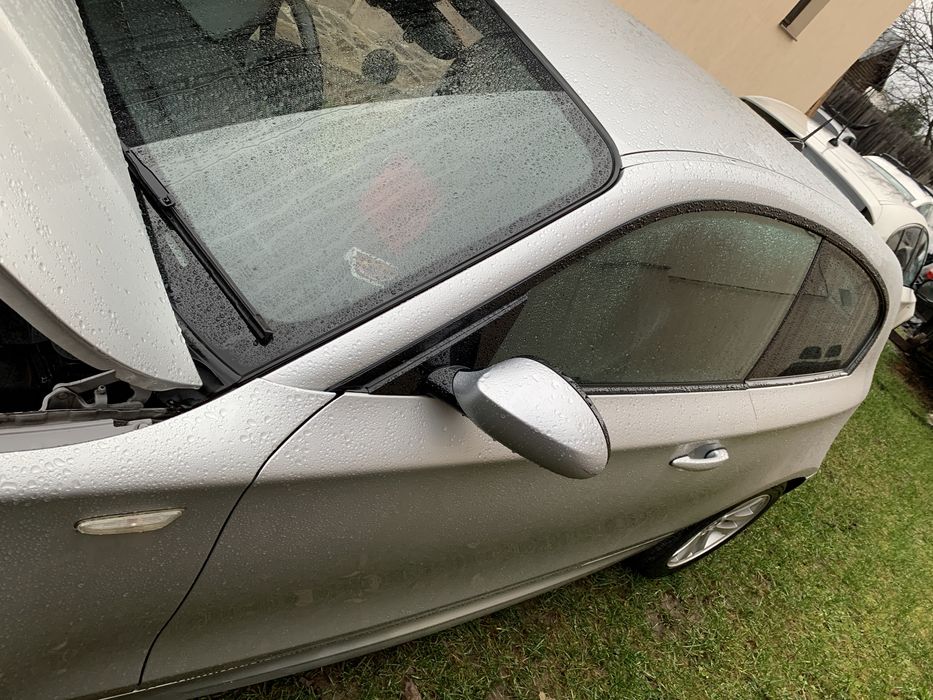 Usa portiera stanga dreapta bmw seria1 e87 e81 e88