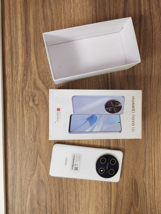 Продам телефон Huawei Nova 13i