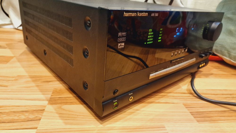 Harman Kardon AVR 7000( amplificator/receiver)