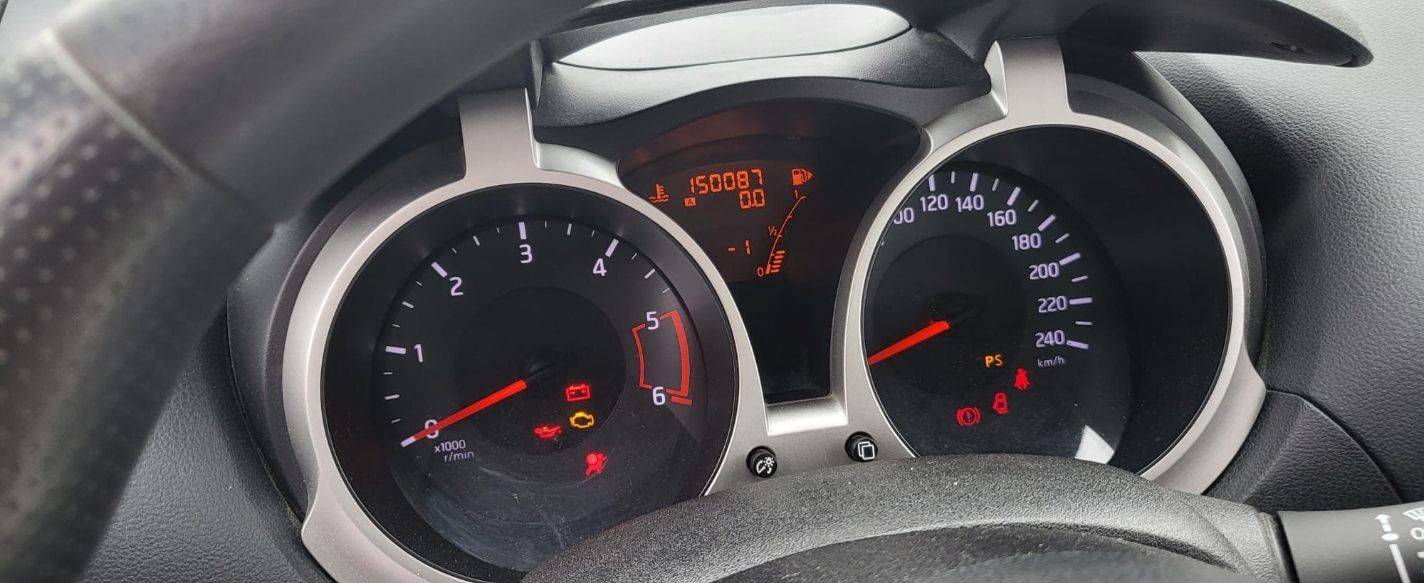 Dezmembrez Nissan Juke 1.5 dci cod motor K9K