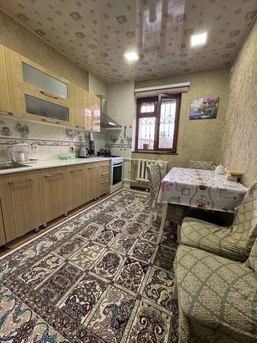 Банковская Чил Ц. 3/4/4 площадь 96м2 с меб тех