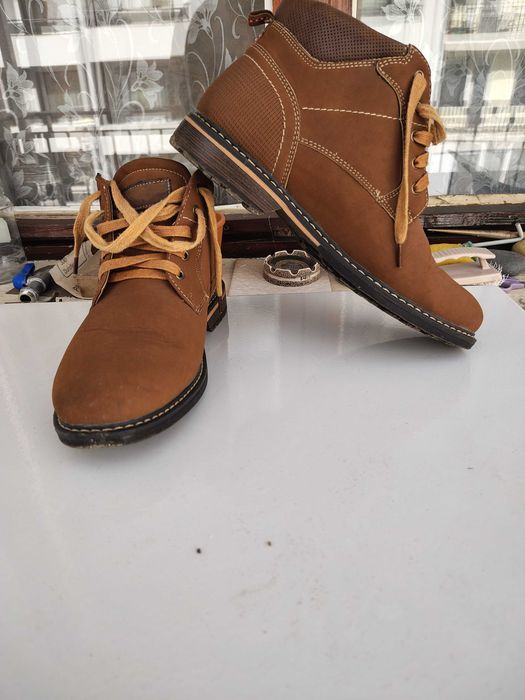 Елегантни мъжки боти