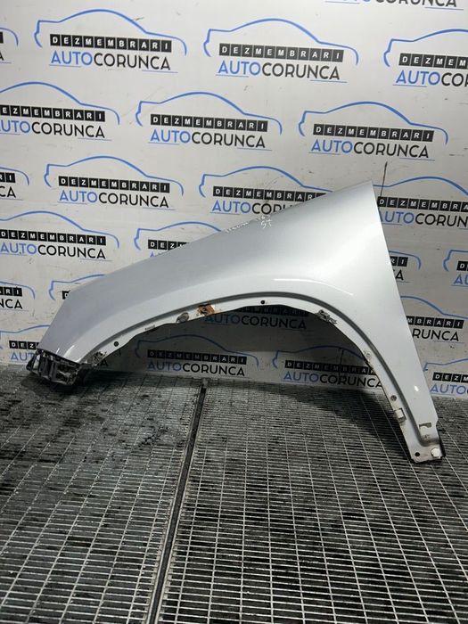 Aripa Stanga Fata Volkswagen Tiguan 5N Facelift 2011 - 2015 4 Usi GRI (1163)