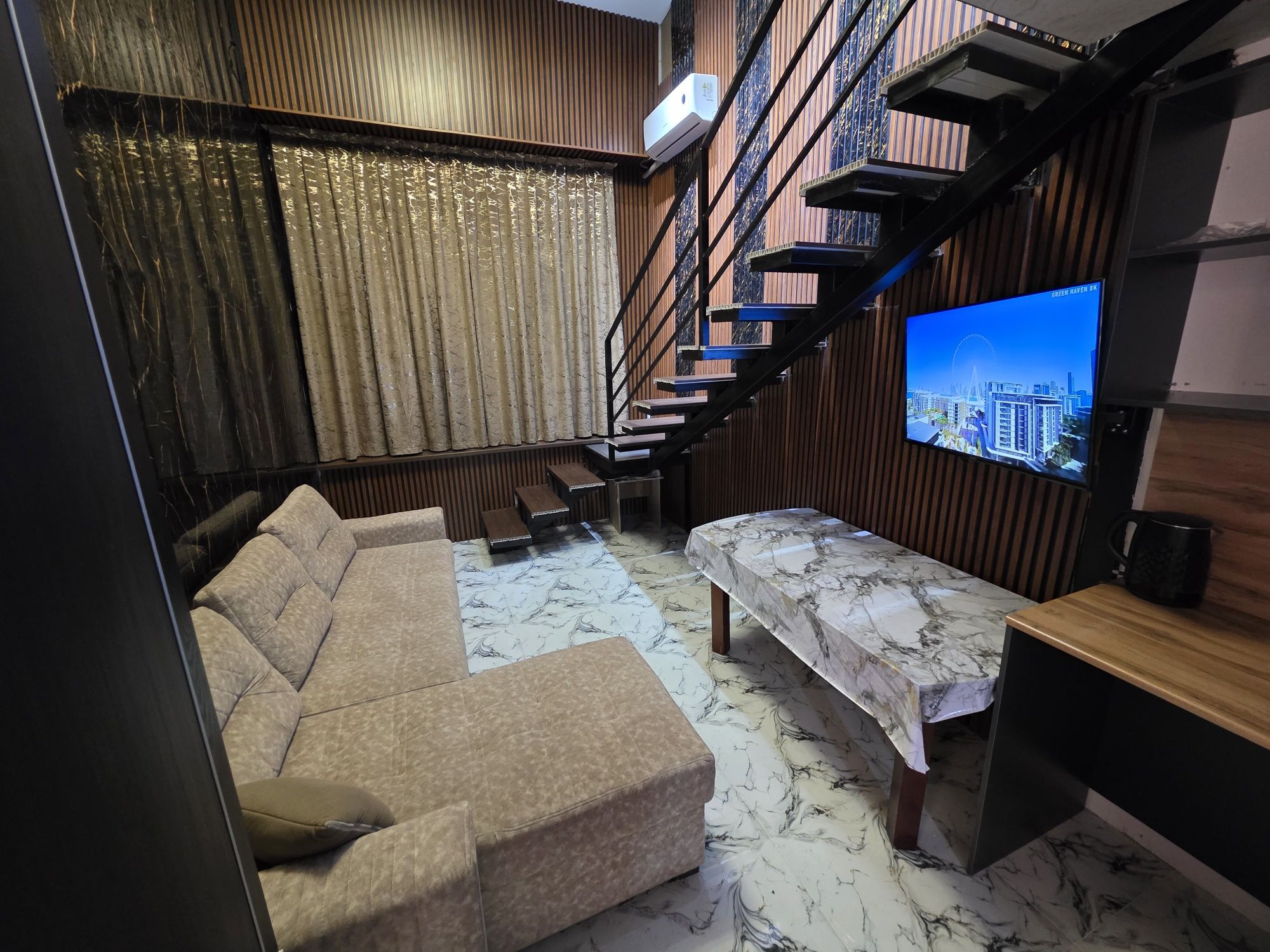 Daily for rent penthouse in Tashkent. Not far from the Airport