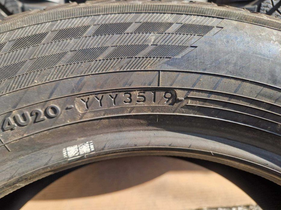 4 Yokohama R16 205/60
Зимни гуми 
DOT3519