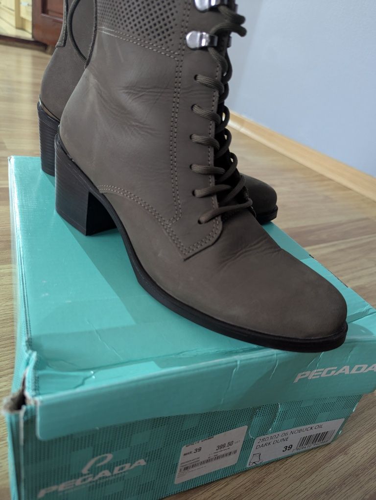 Botine din piele naturală - Pegada