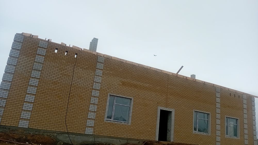 Строительство дома.  Гараж. Баня.