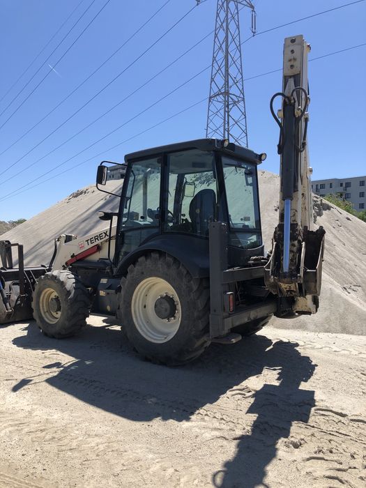 Inchiriere Buldoexcavator Cu Picon Foreza Buldo-excavato De Inchiriat