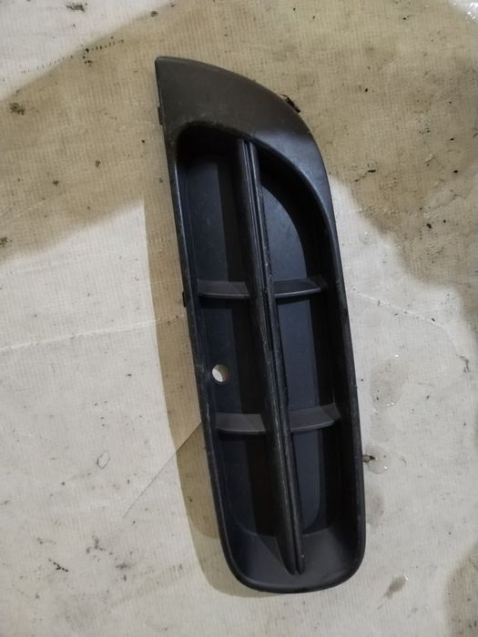 Grila stanga, Skoda Fabia 2, 2007, 2008, 2009, cod origine OE 5J0807367.