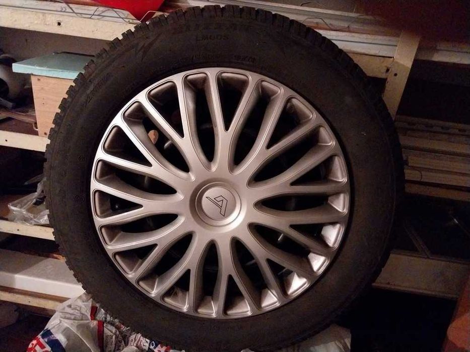 Set 4 anvelope iarnă Bridgestone 215/55 R16 97H + jante oțel