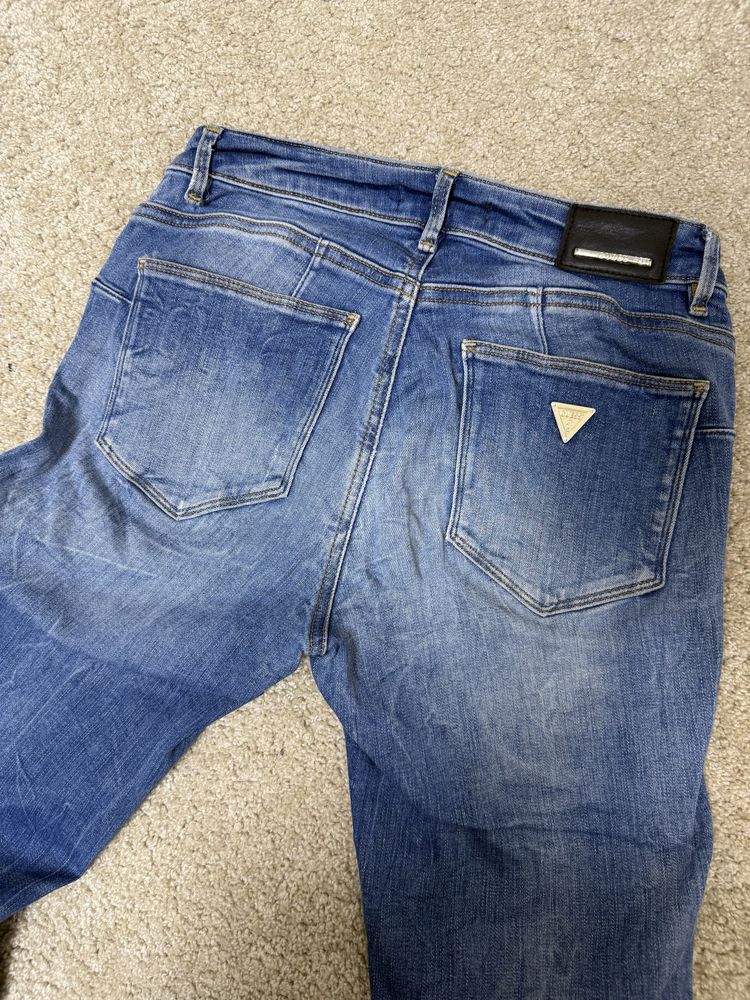 Дънки Guess и Calvin Klein