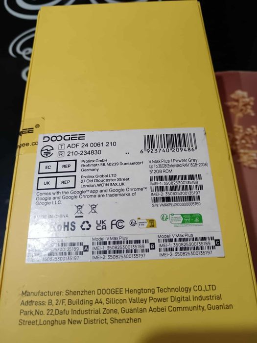 Telefon DoCGEE Vmax plus