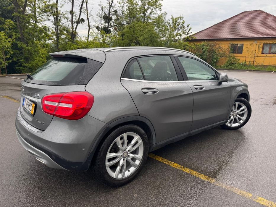Mercedes Benz GLA 220 CDI 4 MATIC