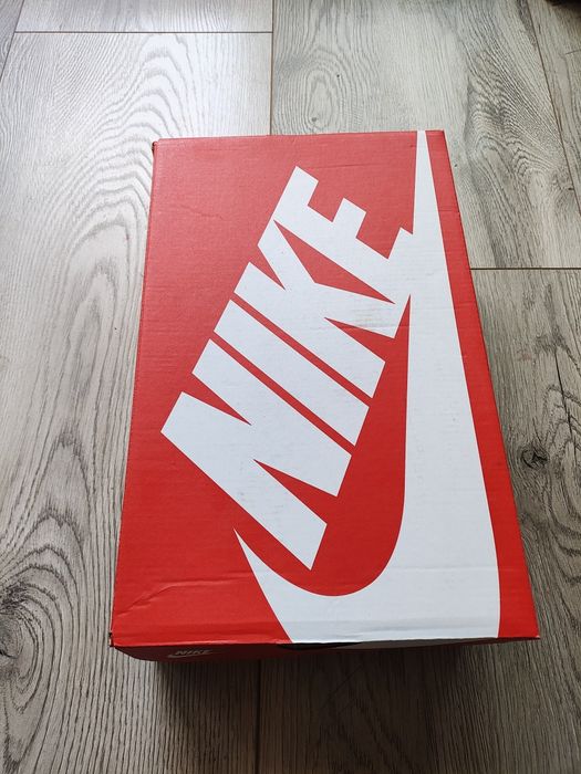 Маратонки Nike Air Max intrlk номер 37.5 Нови