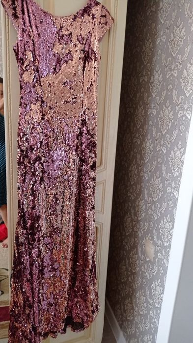 Продам платья мама и дочка