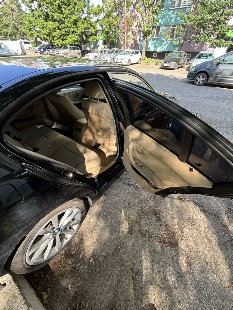 BMW Е90 320d 2006 година