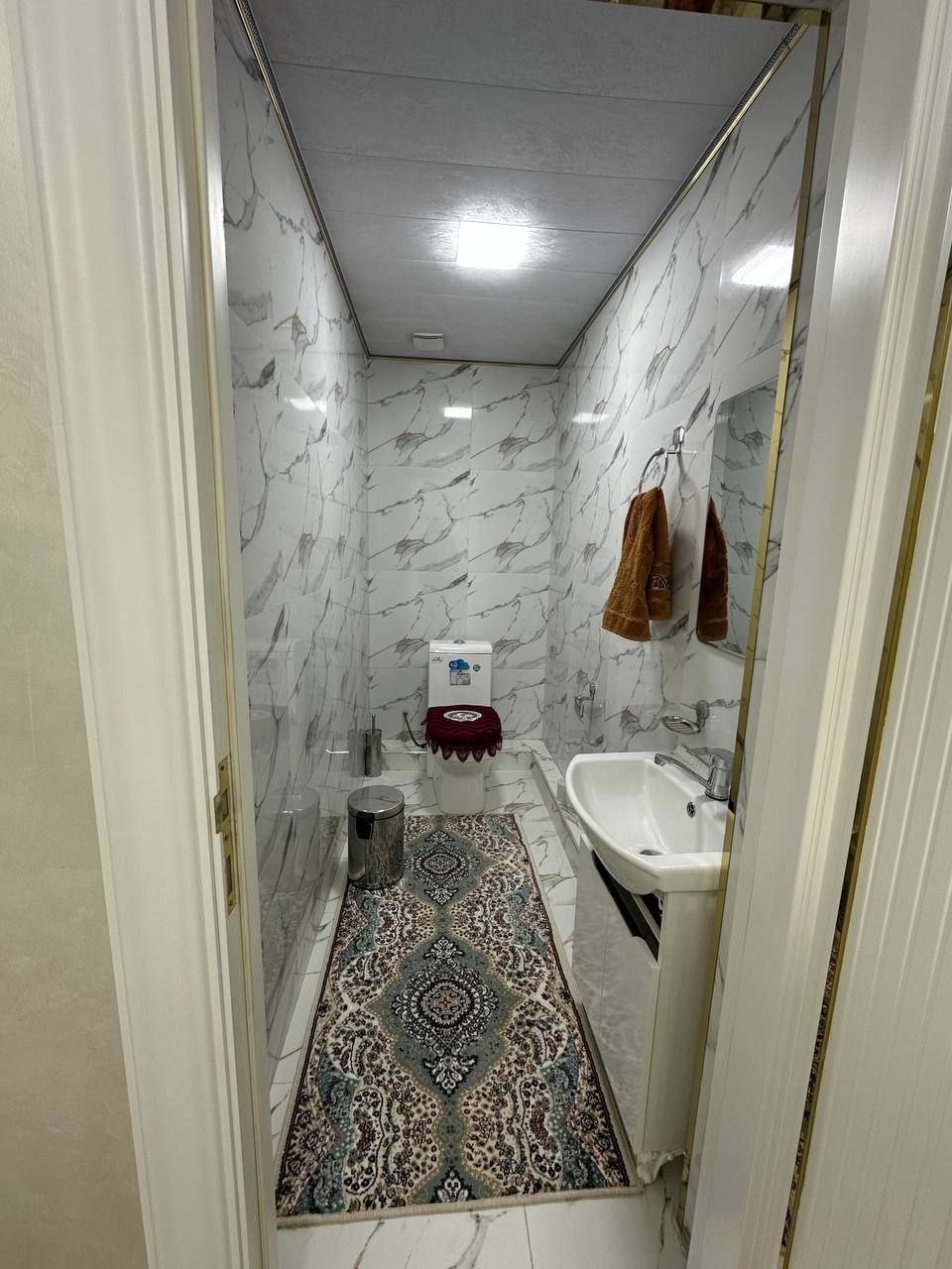 Срочно продаётся 2-ком кв,76м2. Этаж-2.