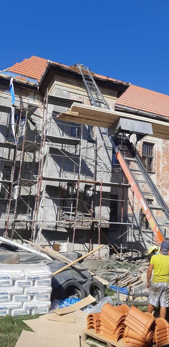 Inchiriez lift exterior