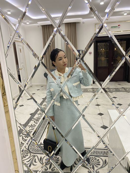 Двойка кастюм 46 размер әдемі тұрады бағасы келісімді