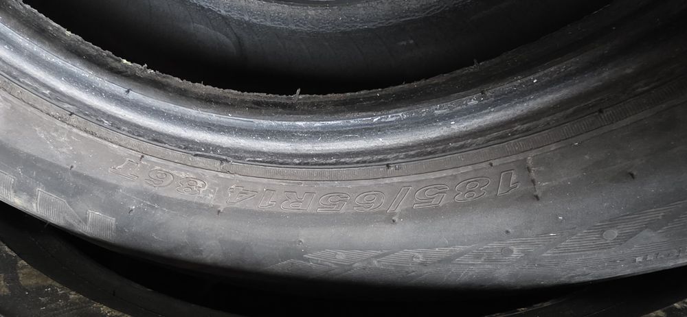 Гуми 2бр 185/65/14 - 1бр- 55лв