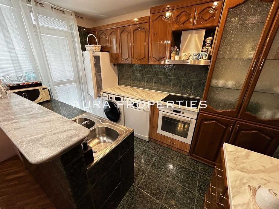 Продава се Тристаен апартамент в Разград, Стефан Караджа - 88 кв.м за 1333 €/кв.м - Снимка #8