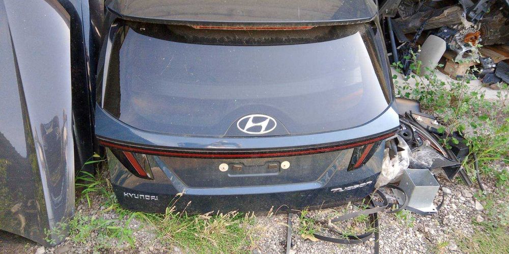 Врата на багажник и оборудвана броня за Hyundai Tucson 2022-2025