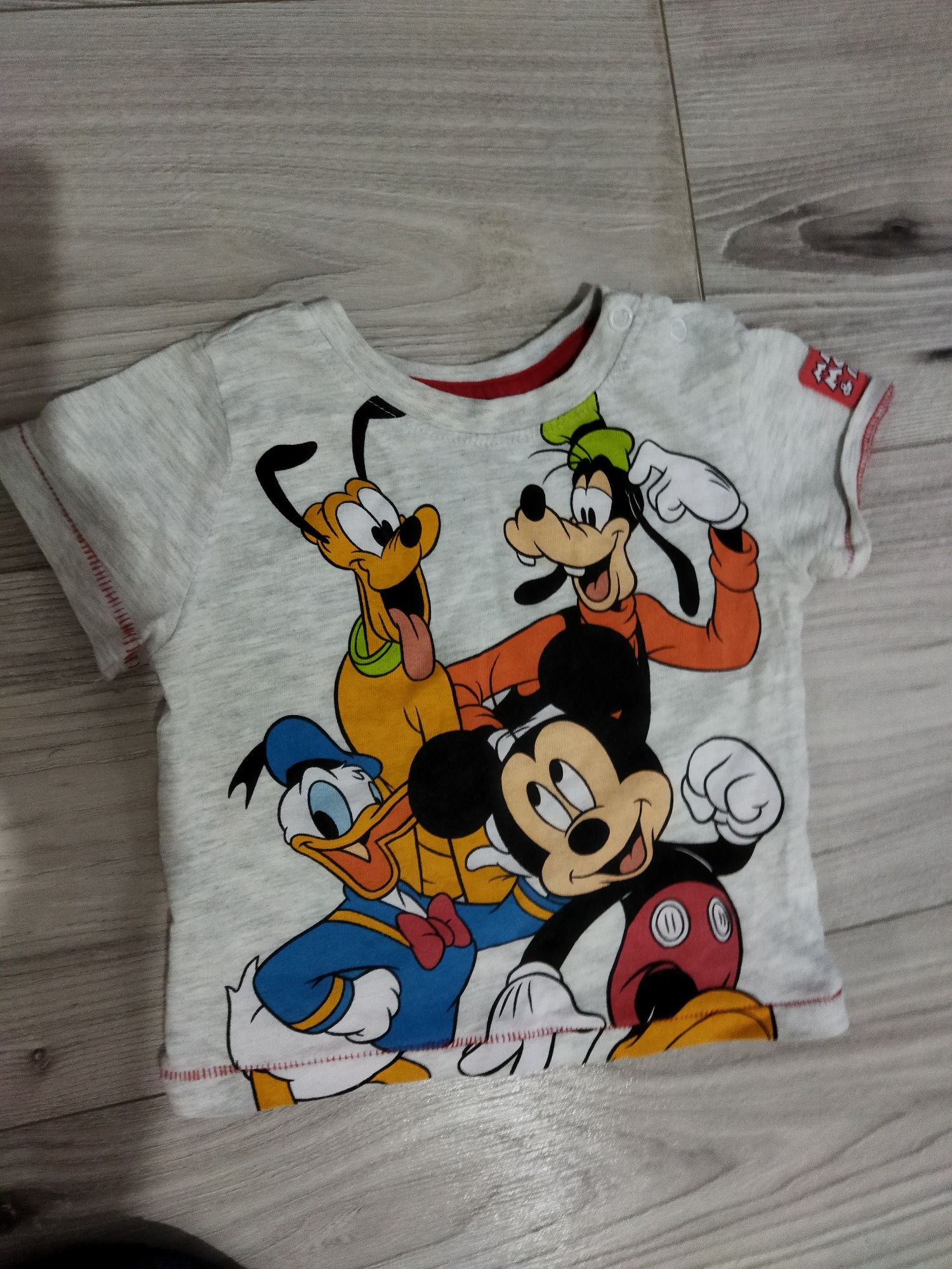Set 3 tricouri cu Mickey Mouse Disney baieti 6-9 luni mărimea 74