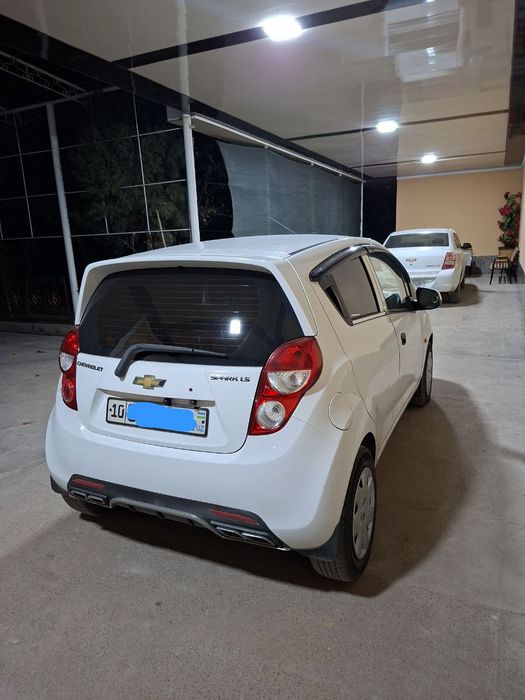 Спарк 2поз.сотилади